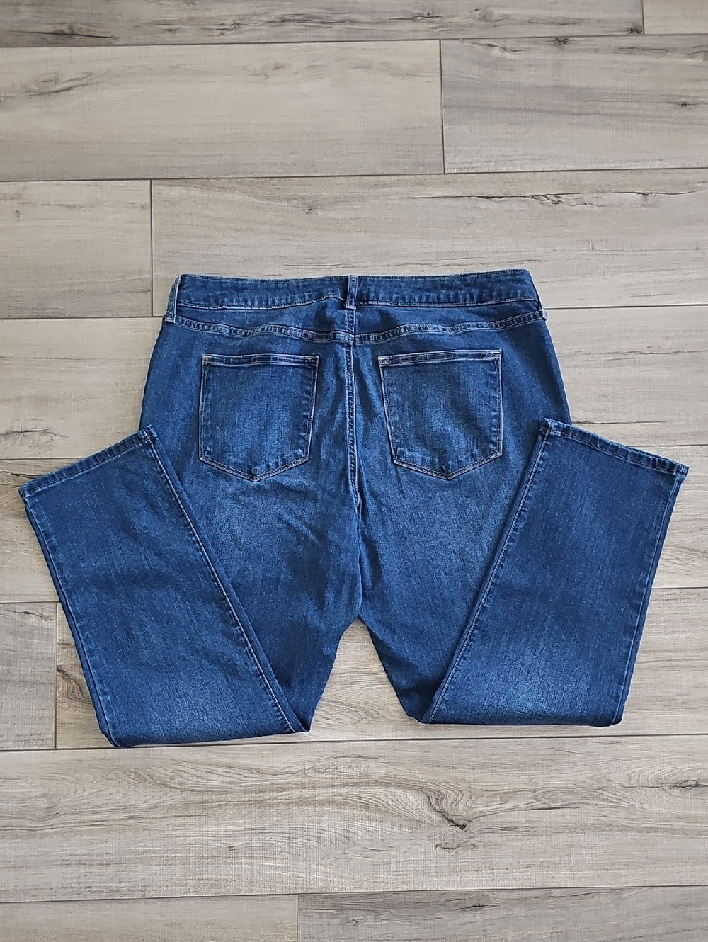 Sonoma Goods For Life Mid Rise Straight Leg Jeans Dark Medium Indigo 16S - Picture 4 of 6